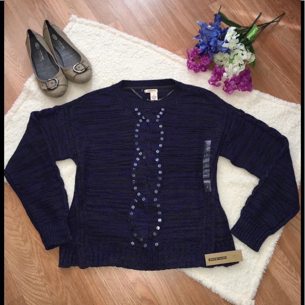 NWT DKNY Women’s cable knit sweater